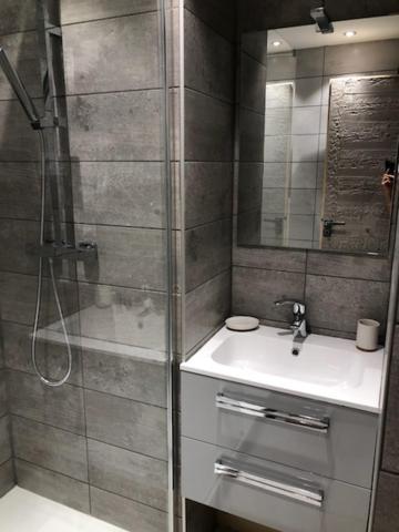 Appartement Chaleureux Au Pied Des Pistes, 4 Personnes, Wifi Val Thorens Dış mekan fotoğraf