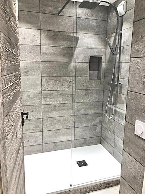 Appartement Chaleureux Au Pied Des Pistes, 4 Personnes, Wifi Val Thorens Dış mekan fotoğraf